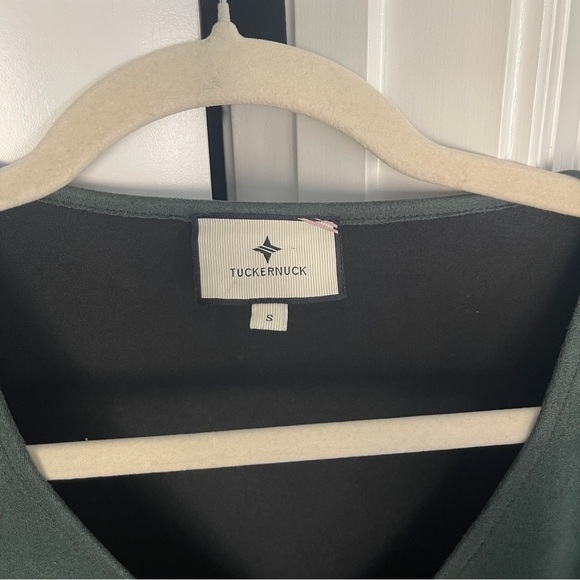 Tuckernuck Malachite Suede Easton Blouse Green V Neck Top - Picture 3 of 5